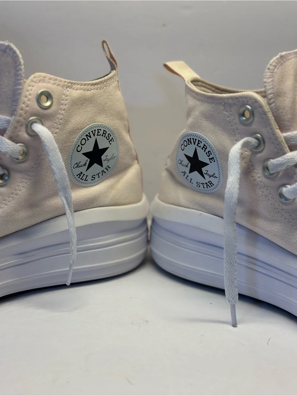 Converse stylish platform